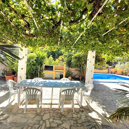 Family Corner Private Pool Bbq Relax- Private Pool Bbq - Relax Дом отдыха