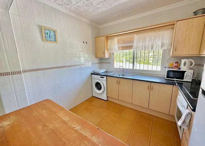 Semesterbostad El Valle *